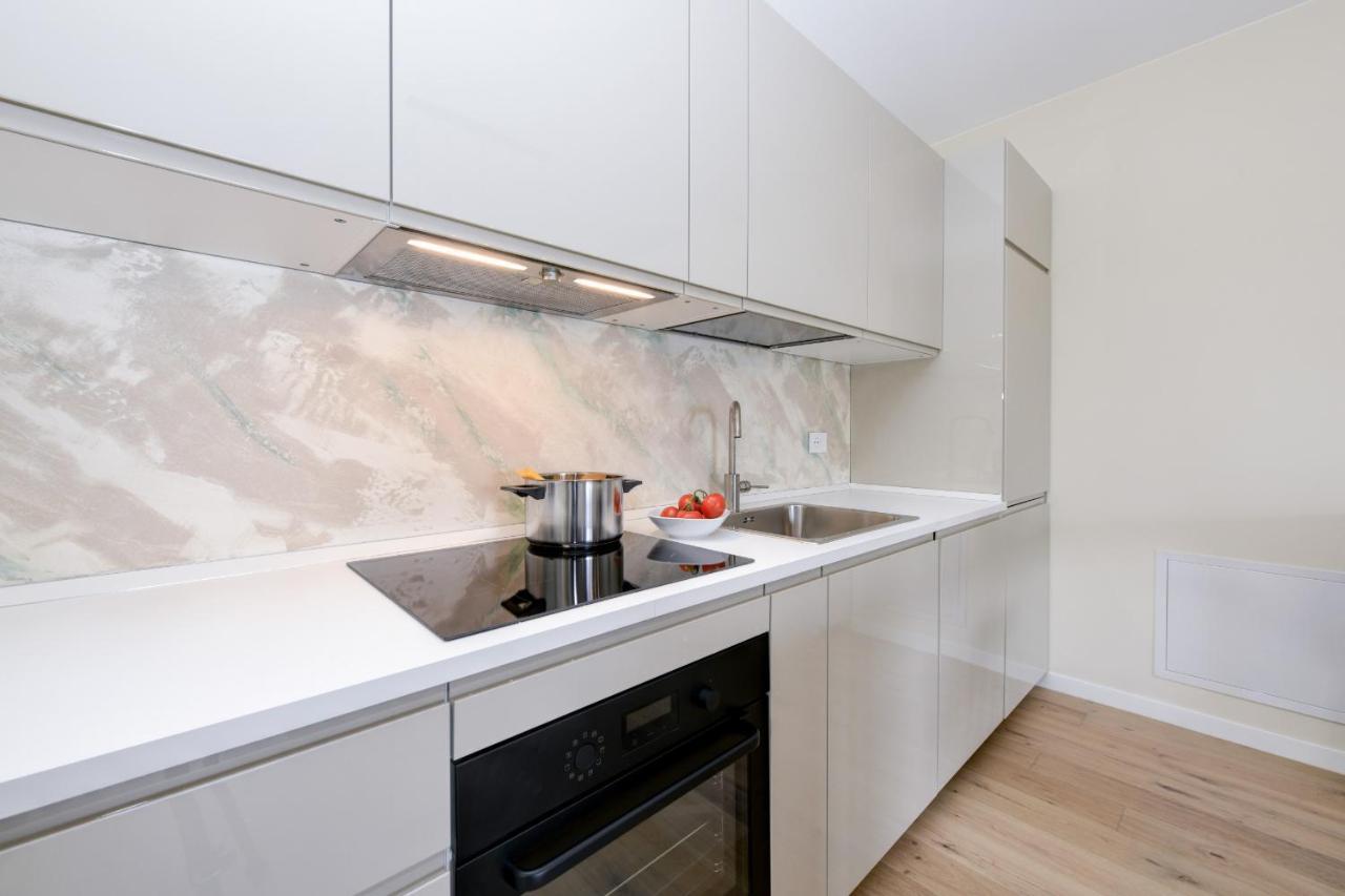 Opalia Residence - Garda Lake Lifestyle Apartment بسكييرا ديل غاردا المظهر الخارجي الصورة