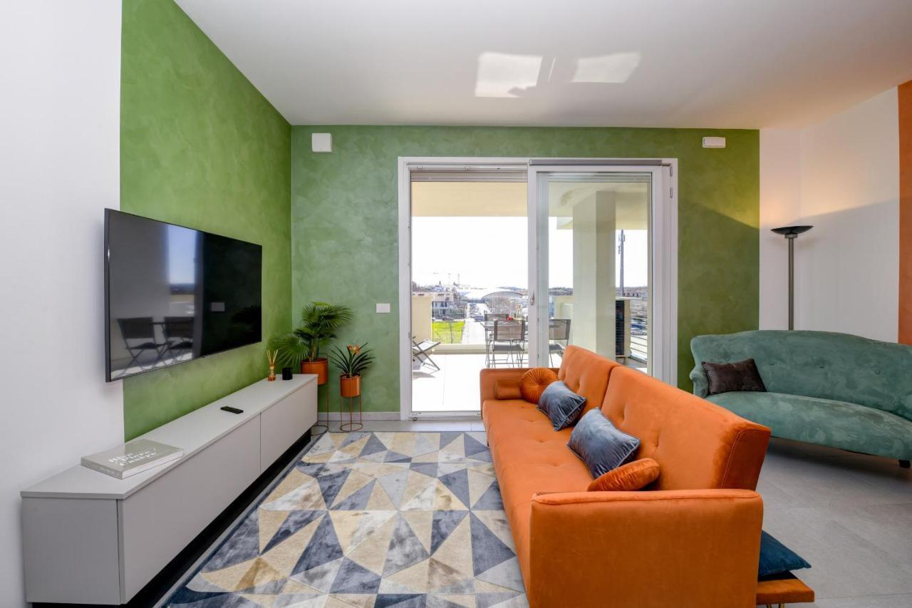 Opalia Residence - Garda Lake Lifestyle Apartment بسكييرا ديل غاردا المظهر الخارجي الصورة