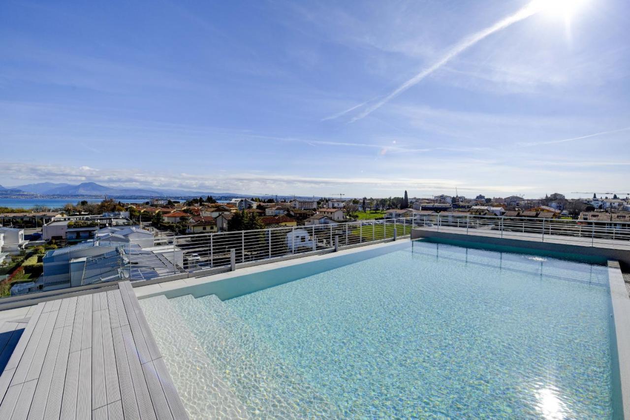 Opalia Residence - Garda Lake Lifestyle Apartment بسكييرا ديل غاردا المظهر الخارجي الصورة