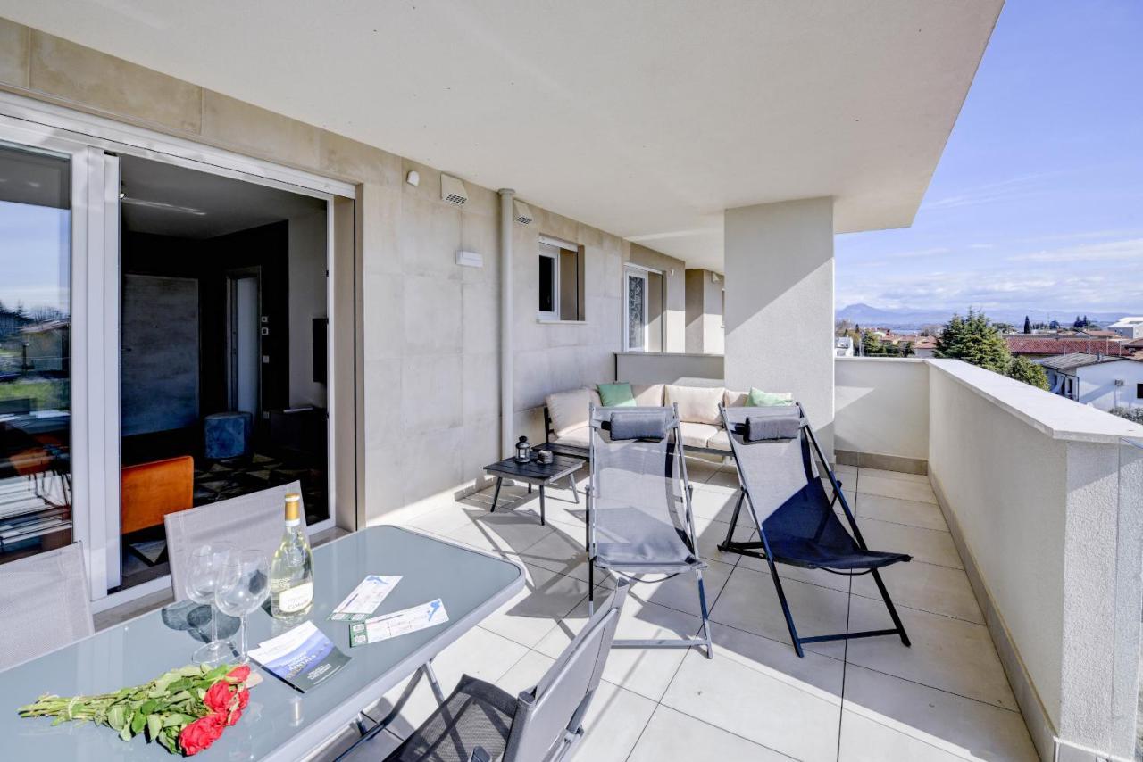 Opalia Residence - Garda Lake Lifestyle Apartment بسكييرا ديل غاردا المظهر الخارجي الصورة