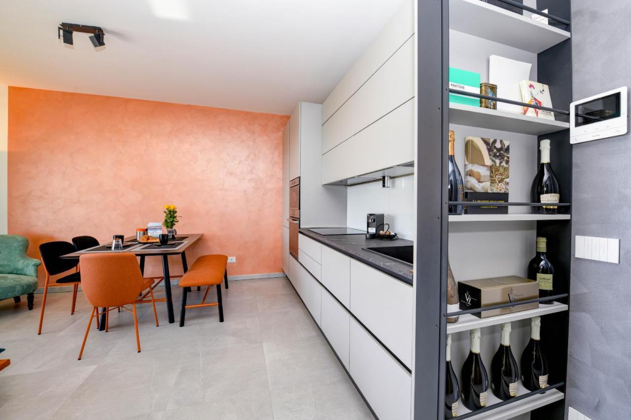 Opalia Residence - Garda Lake Lifestyle Apartment بسكييرا ديل غاردا المظهر الخارجي الصورة